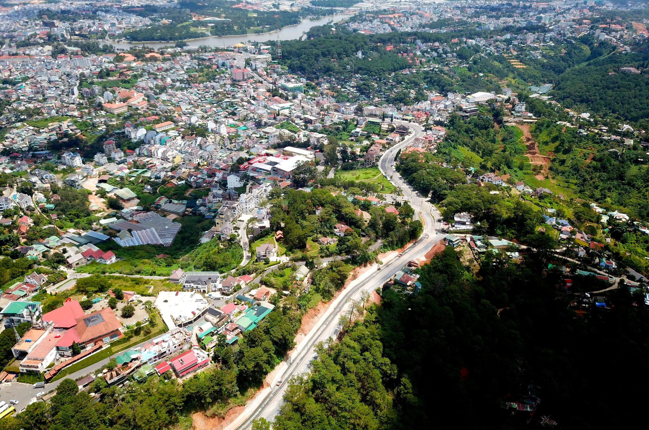 Từ ngày mai, Sân bay Liên Khương sẽ đóng cửa 6 tháng 3 Sân bay Liên Khương đóng cửa: Biến khó khăn thành cơ hội - Ảnh 3.