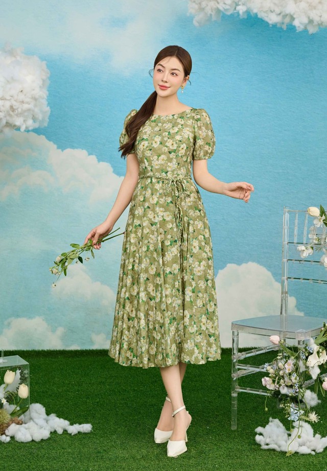 Đón gió xuân rạng rỡ cùng váy hoa nhí duyên dáng- Ảnh 7.