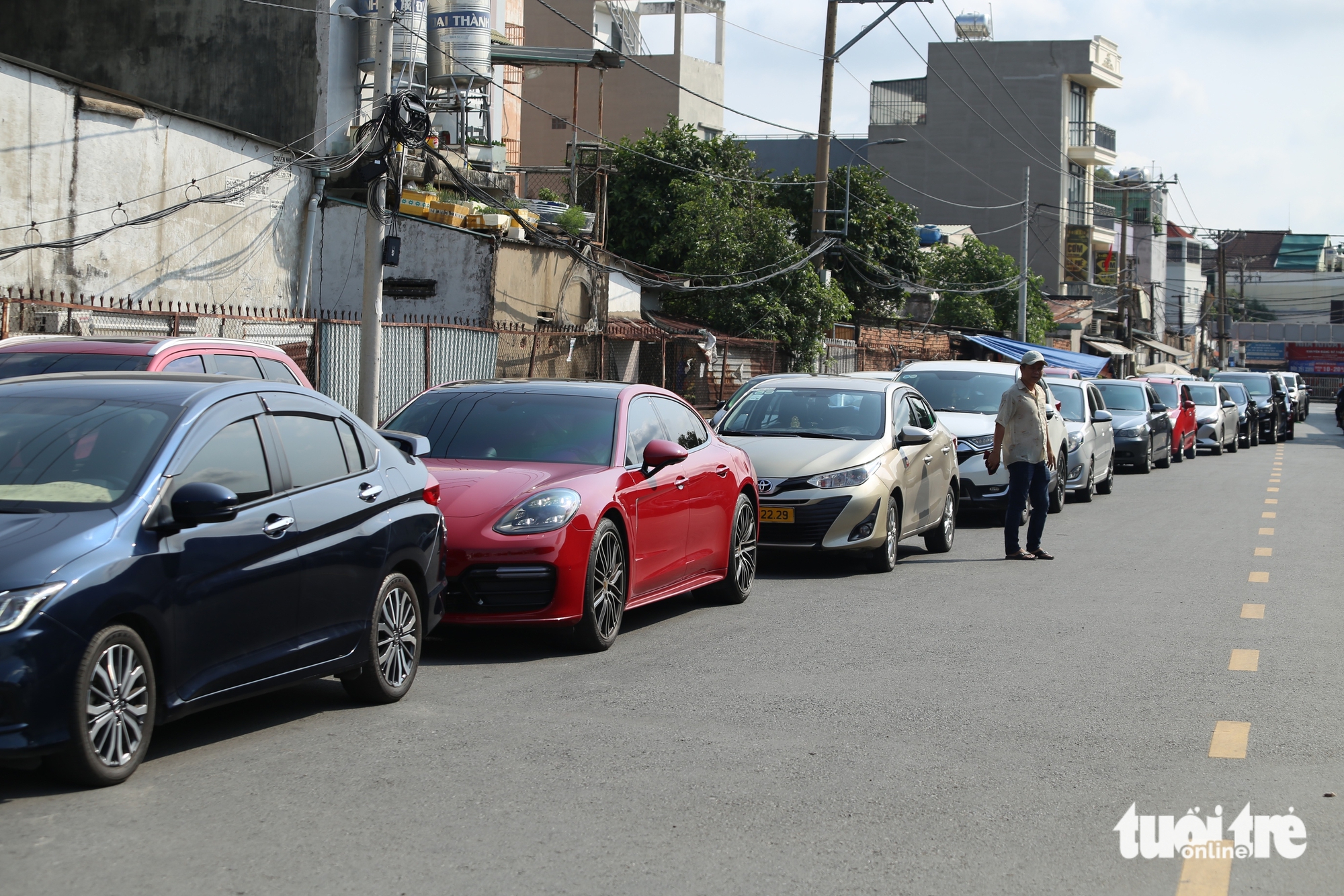 Cận cảnh quy trình kiểm tra khí thải mới khi đi đăng kiểm tại Trung tâm 50-03S 8 đăng kiểm - Ảnh 8.