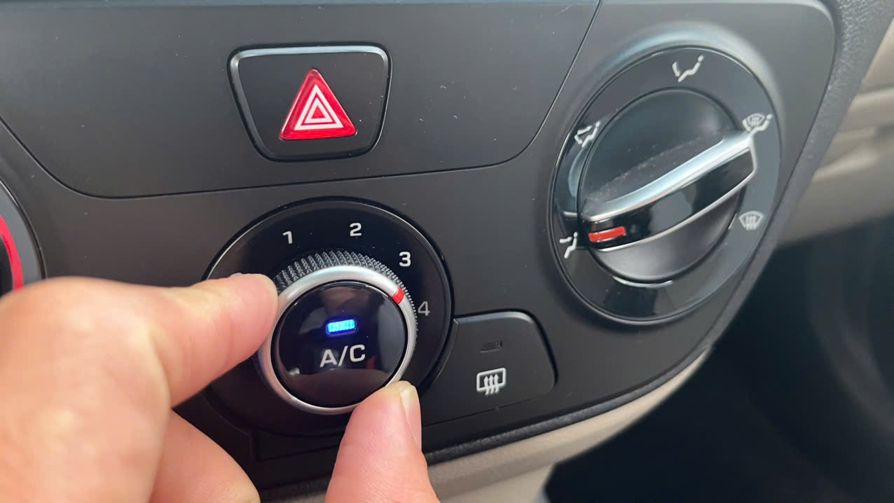 5 sai lầm phổ biến khi sử dụng ô tô nhiều người thường mắc phải- Ảnh 4. 5 sai lầm phổ biến khi sử dụng ô tô nhiều người thường mắc phải- Ảnh 4.