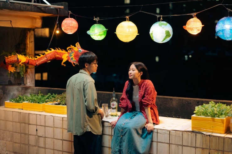 Ngôn ngữ điện ảnh duy mỹ của Cảm Ơn Người Đã Thức Cùng Tôi 4 Ngôn ngữ điện ảnh duy mỹ của 'Cảm Ơn Người Đã Thức Cùng Tôi' - 3