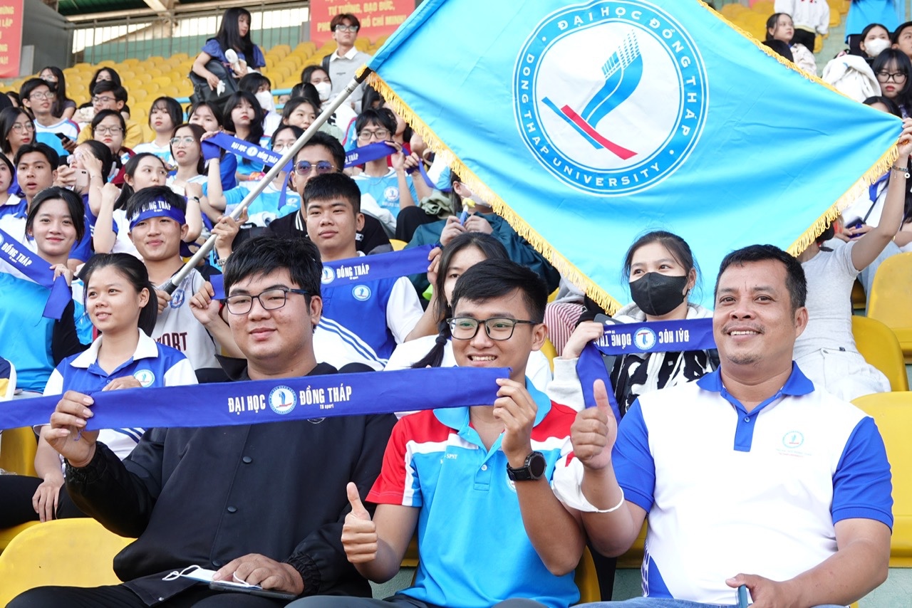 Trường ĐH Đồng Tháp: Đội bóng ‘chưa từng thủng lưới’ sẵn sàng chinh phục VCK TNSV THACO cup 2026- Ảnh 7.