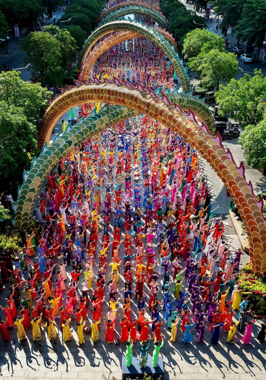 Hơn 50.000 người đăng ký đồng diễn tại Lễ hội Áo dài TPHCM lần thứ 12 - 2