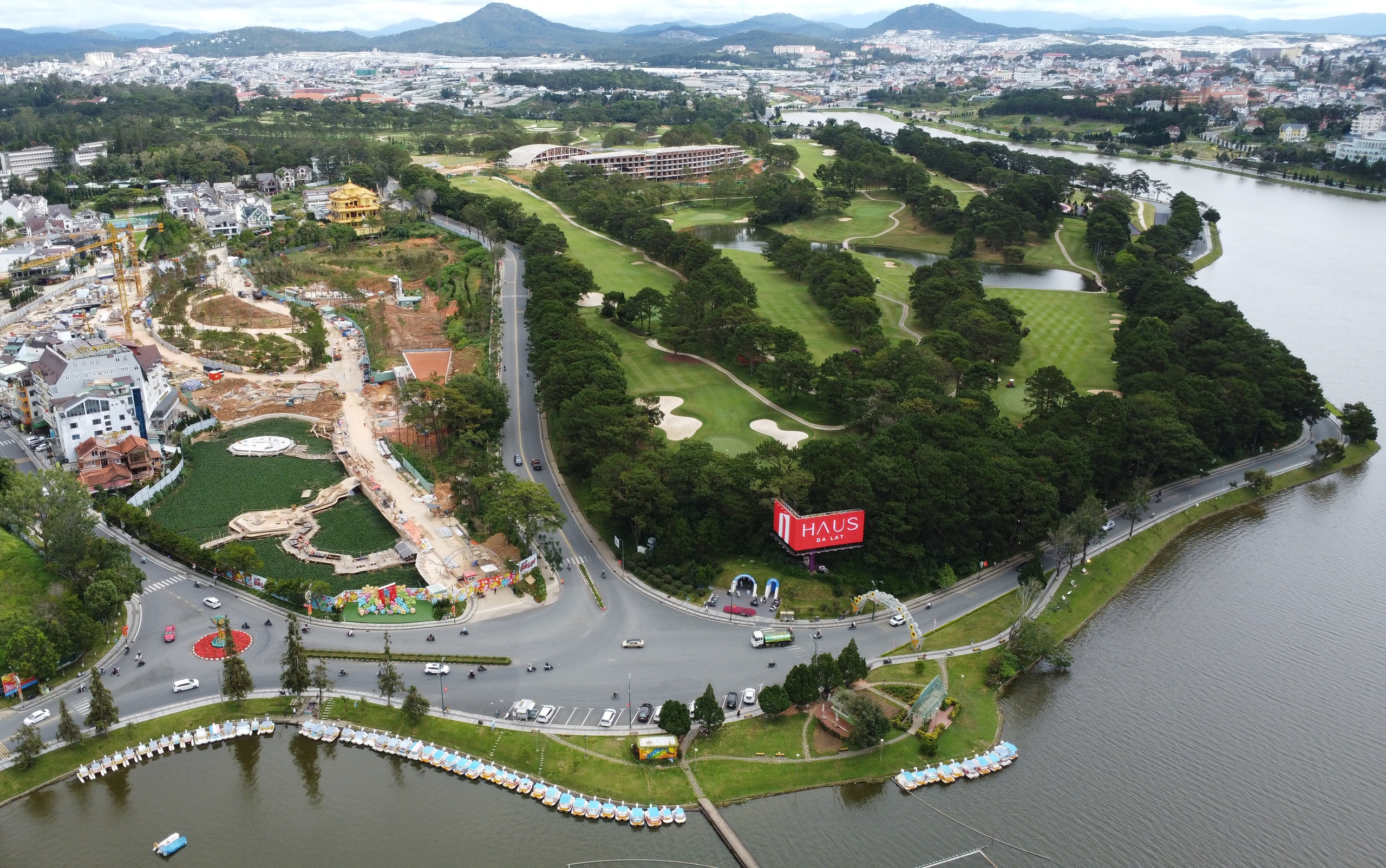 Kiên quyết xử lý các vi phạm để tháo gỡ vướng mắc hàng trăm dự án ở Lâm Đồng 3 Kiên quyết xử lý các vi phạm để tháo gỡ vướng mắc hàng trăm dự án - Ảnh 3.