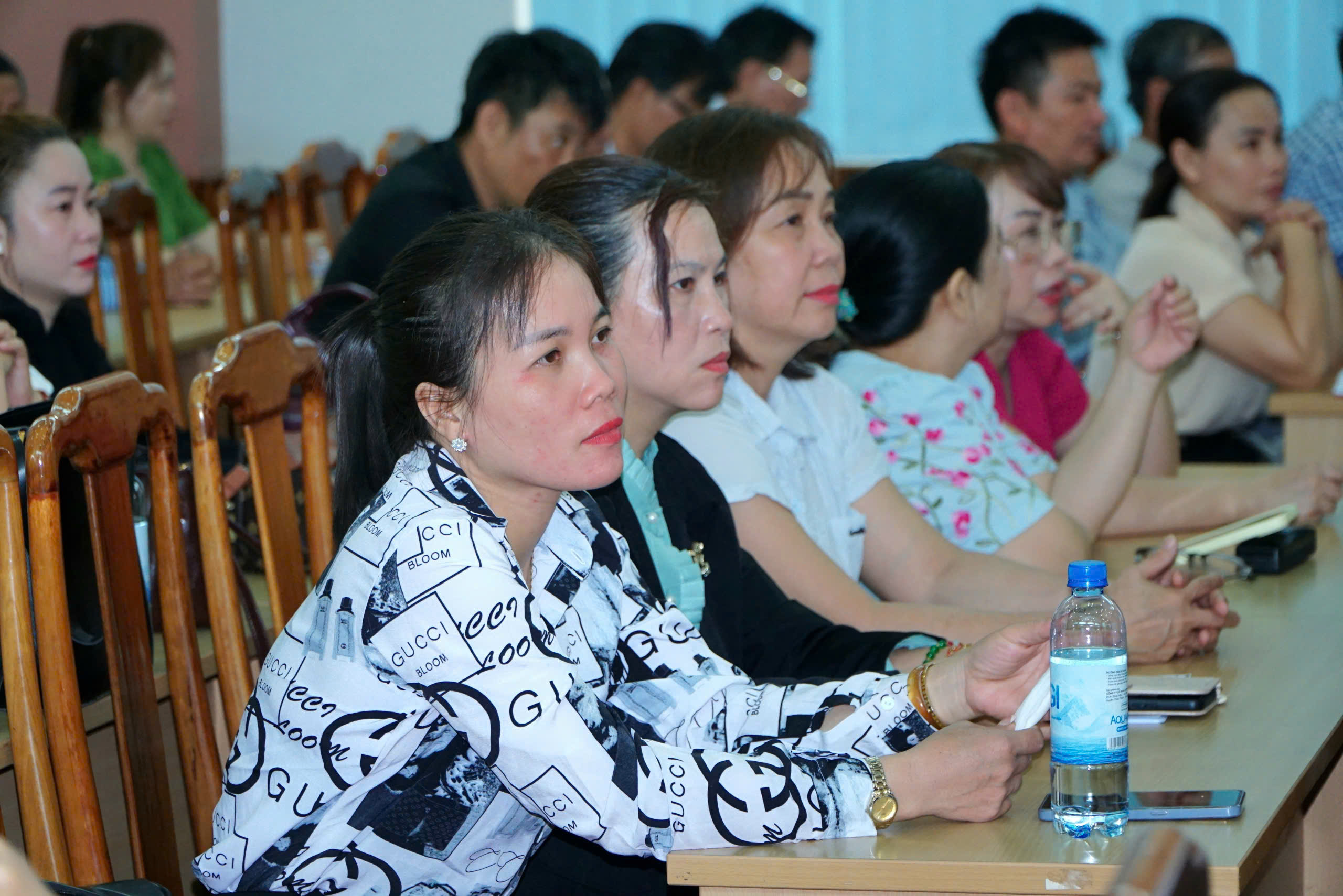 Bầu cử Quốc hội: Cử tri Đắk Lắk kỳ vọng được nâng cấp cơ sở hạ tầng - Ảnh 2.