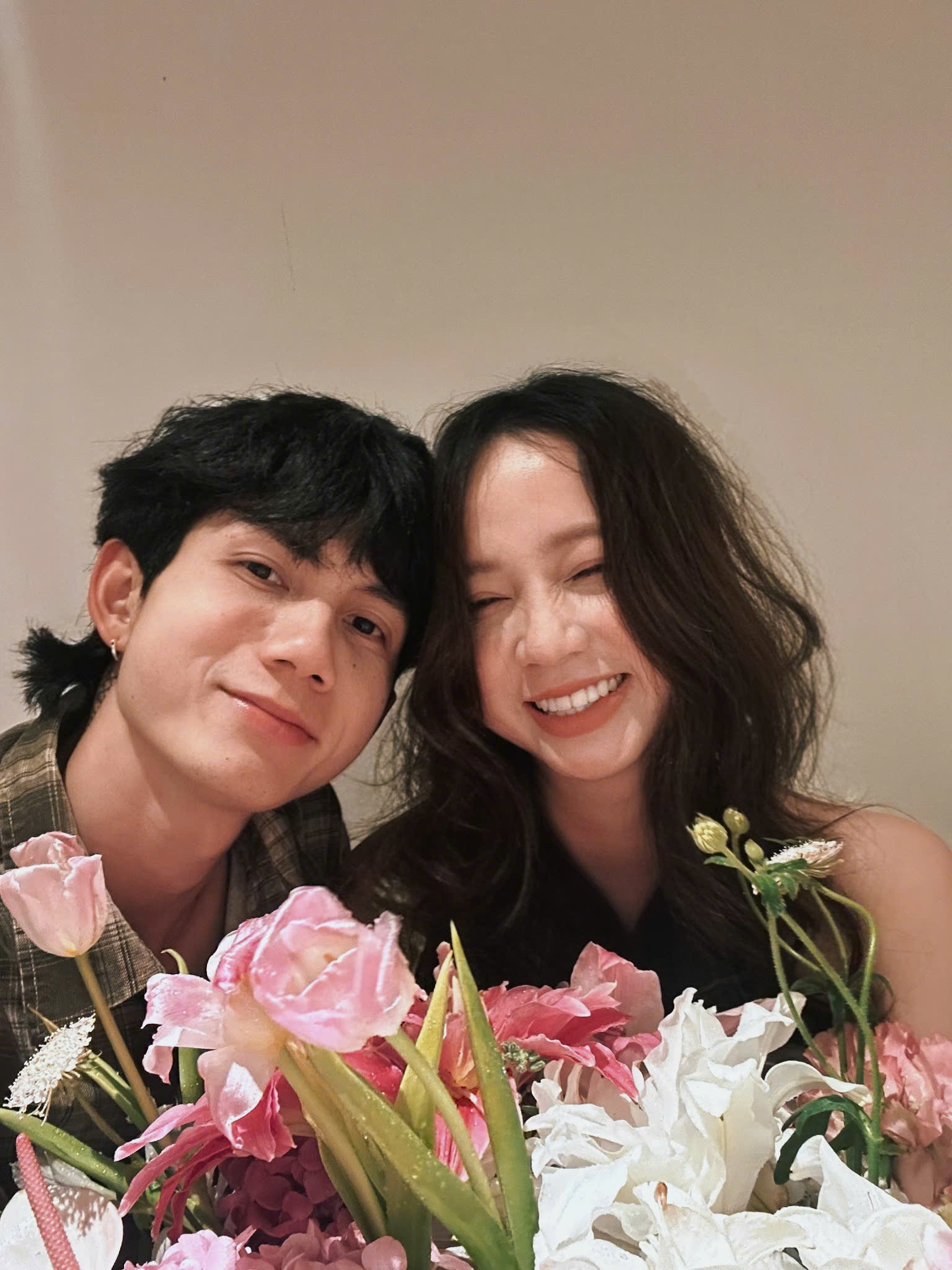 Cô gái Lâm Đồng được chồng tạo loạt kiểu tóc “nàng thơ” gây sốt - 12