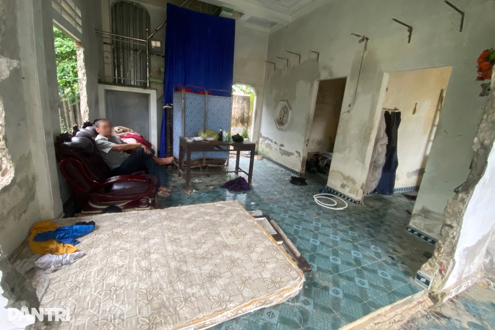 Thông tin mới vụ người đàn ông bị nhóm học sinh hành hạ - 2