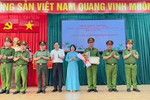 Công an phường Đông Hưng Thuận được khen thưởng vì phá nhiều vụ án lớn