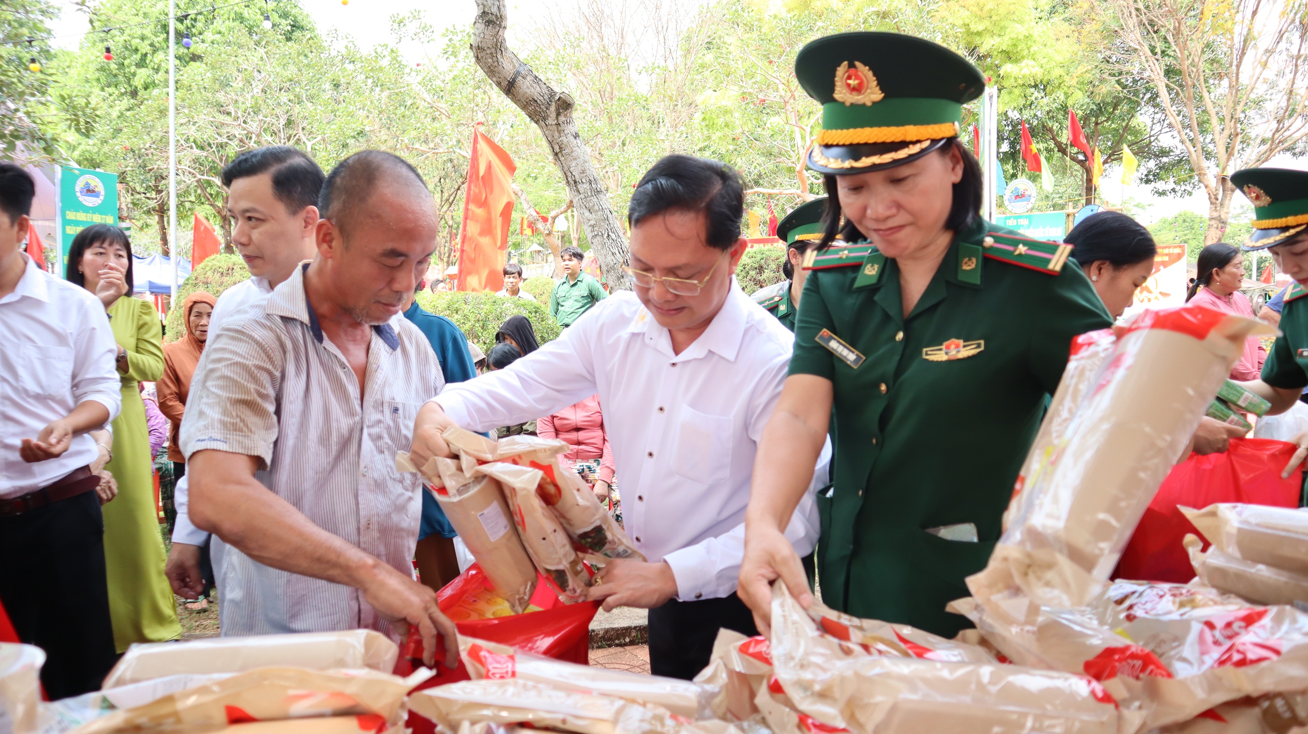 Rộn ràng không khí Ngày hội biên phòng toàn dân tại Đồng Nai 7 Rộn ràng không khí Ngày hội biên phòng toàn dân tại Đồng Nai - Ảnh 10.