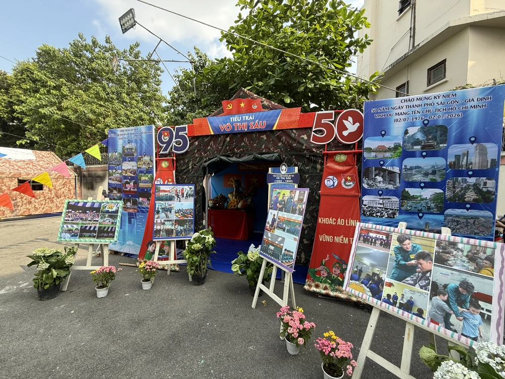 hội trại tòng quân phường xuân hòa 6.jpg