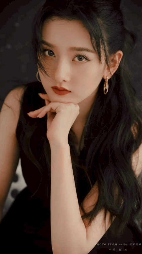 Tứ đại mỹ nhân thế hệ mới đẹp nhất Trung Quốc: Vương Sở Nhiên đỉnh miễn bàn, 1 người bị chê không xứng đáng- Ảnh 6.