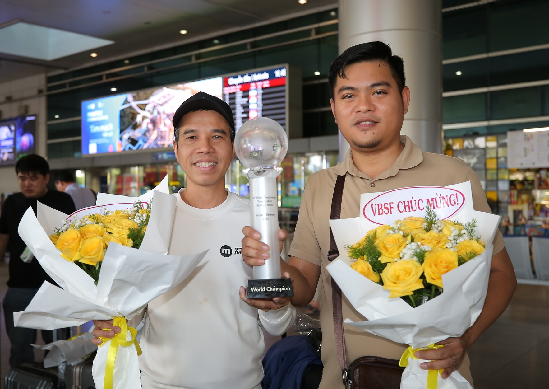 Trần Quyết Chiến nói cực hay sau khi đăng quang ngoạn mục giải vô địch thế giới: ‘Tôi đã phá dớp…’- Ảnh 2. Trần Quyết Chiến nói cực hay sau khi đăng quang ngoạn mục giải vô địch thế giới: ‘Tôi đã phá dớp…’- Ảnh 2.