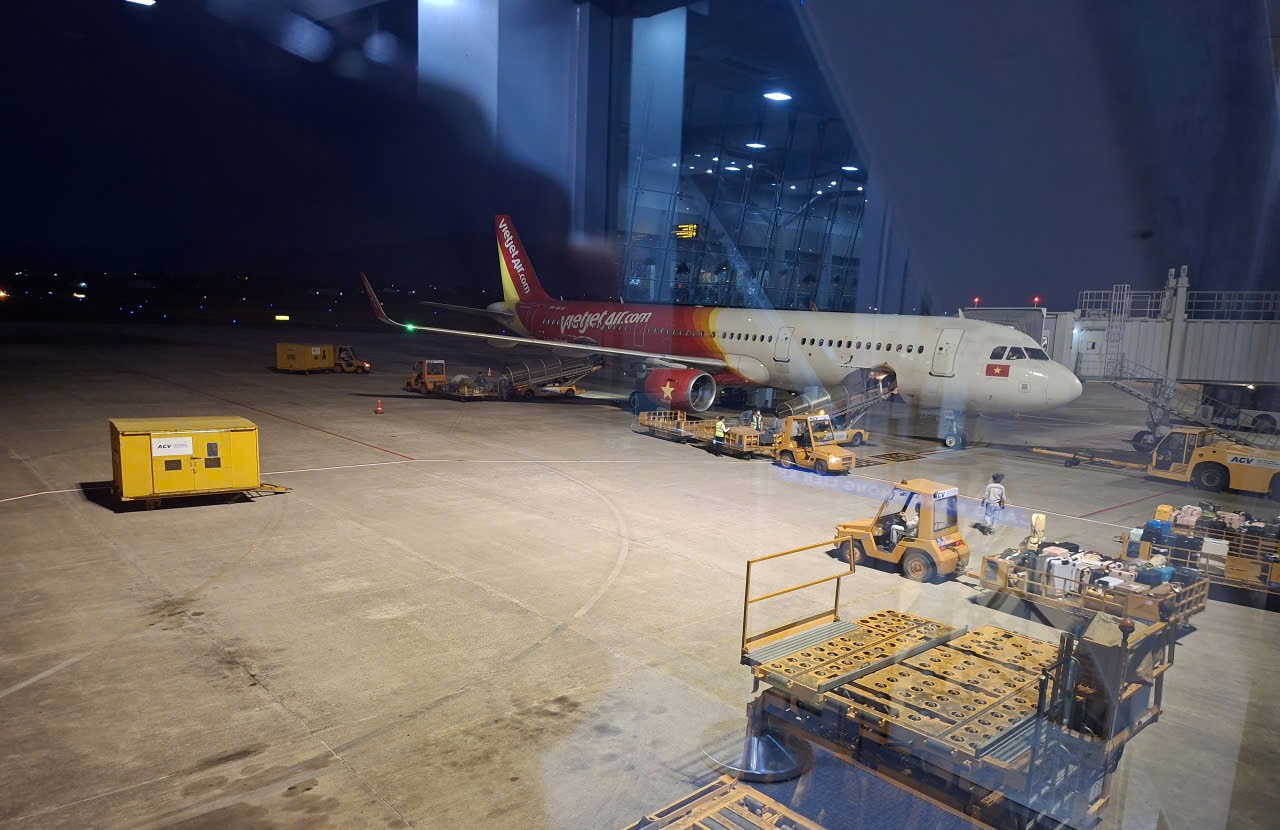 Sân bay Liên Khương vắng lặng trước giờ đóng cửa để 'đại tu'- Ảnh 7. Sân bay Liên Khương vắng lặng trước giờ đóng cửa để 'đại tu'- Ảnh 7.