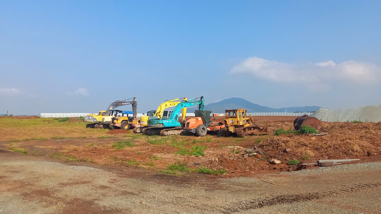 Sân bay Liên Khương vắng lặng trước giờ đóng cửa để 'đại tu'- Ảnh 8. Sân bay Liên Khương vắng lặng trước giờ đóng cửa để 'đại tu'- Ảnh 8.