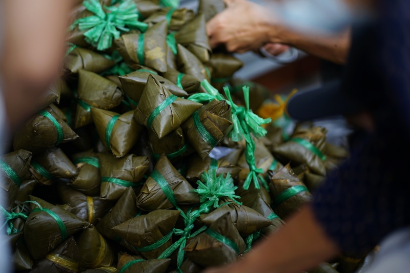 Nhiều du khách bất ngờ tại lễ hội mà 