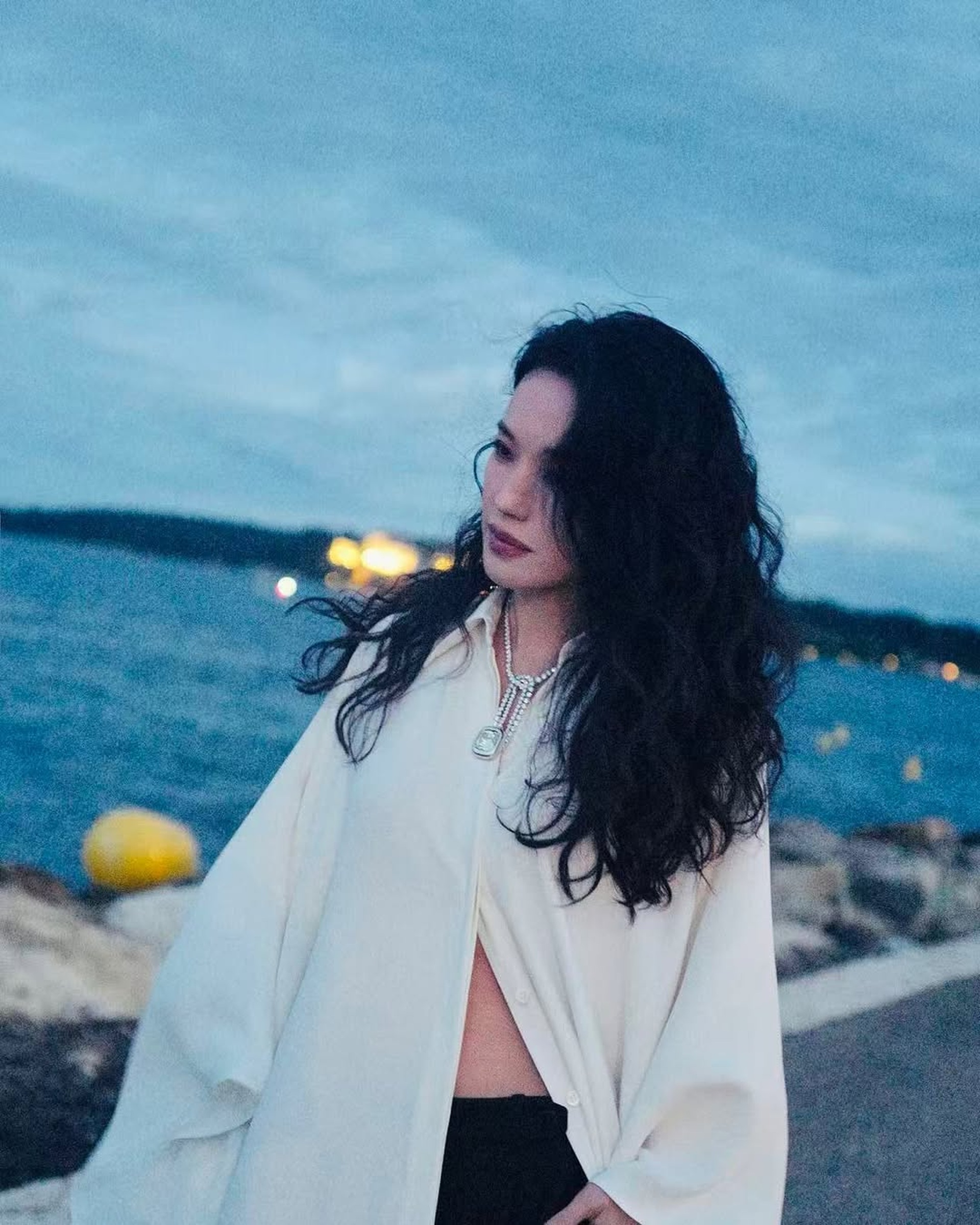 Thư Kỳ tuổi 50: Nhan sắc rực rỡ như bị thời gian bỏ quên - 12 Thư Kỳ tuổi 50: Nhan sắc rực rỡ như bị thời gian bỏ quên - 12