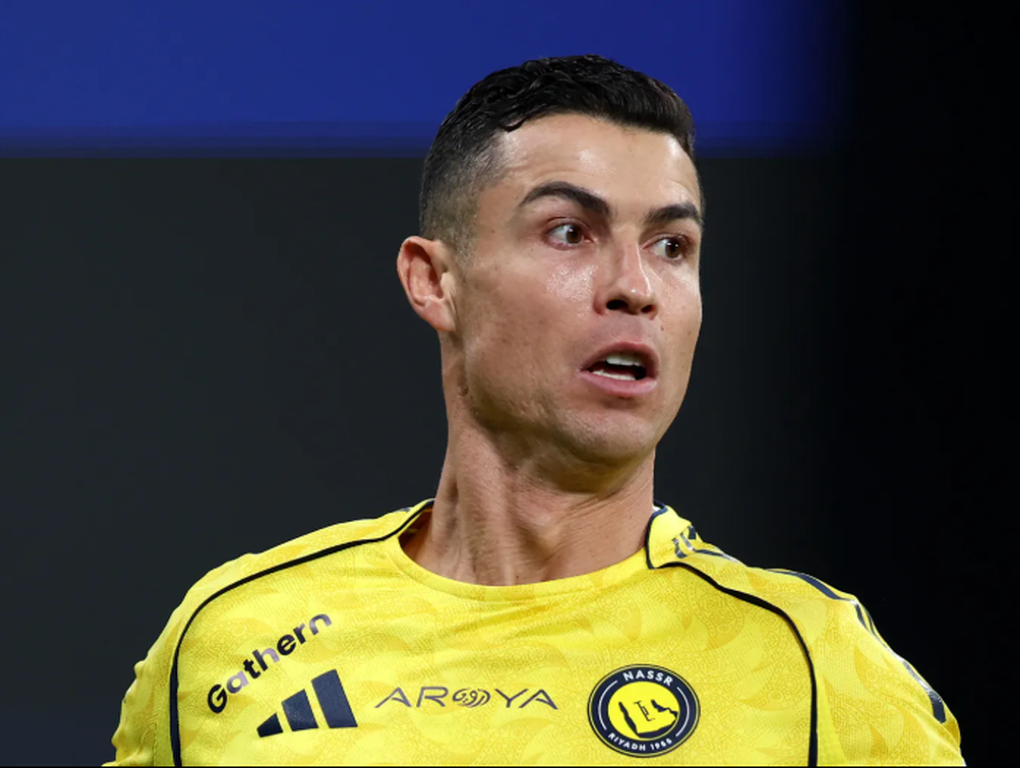 Chuyên cơ của C.Ronaldo rời Saudi Arabia giữa xung đột ở Trung Đông - 2