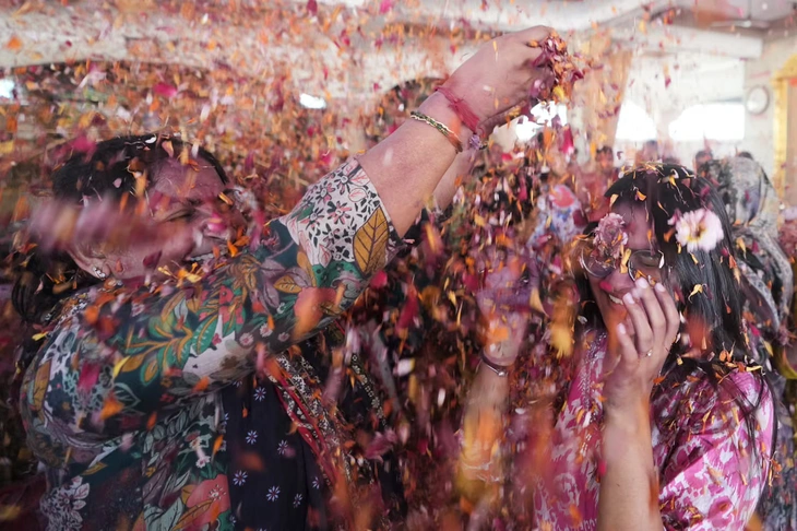 Tin tức thế giới 4-3: Iran thông báo việc an táng Đại giáo chủ Khamenei; Ông Trump dọa cấm vận Tây B - Ảnh 5. Tin tức thế giới 4-3: Iran thông báo việc an táng Đại giáo chủ Khamenei; Ông Trump dọa cấm vận Tây B - Ảnh 1.