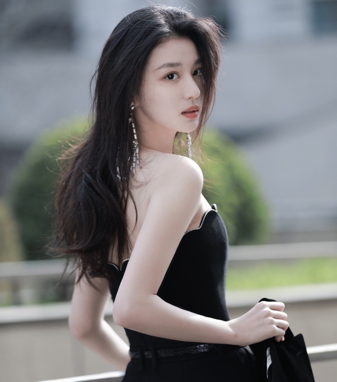 Cô gái sở hữu visual ngọt như quyện mật ong, đẹp tuyệt mỹ ở mọi góc độ: Style hoàn hảo tựa Cô gái sở hữu visual ngọt như quyện mật ong, đẹp tuyệt mỹ ở mọi góc độ: Style hoàn hảo tựa