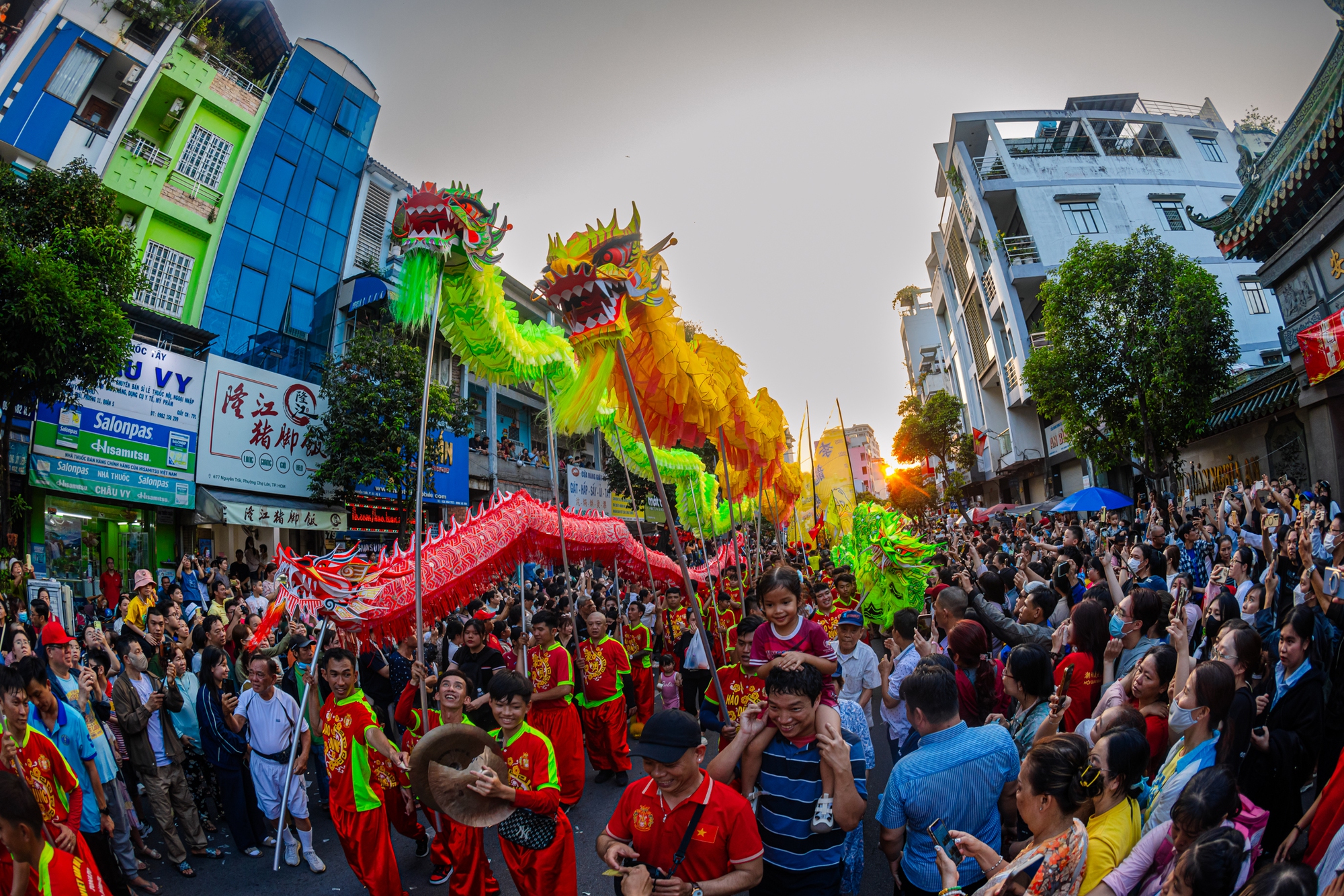 Cảnh tượng lạ ở Chợ Lớn dịp Tết Nguyên Tiêu- Ảnh 5.