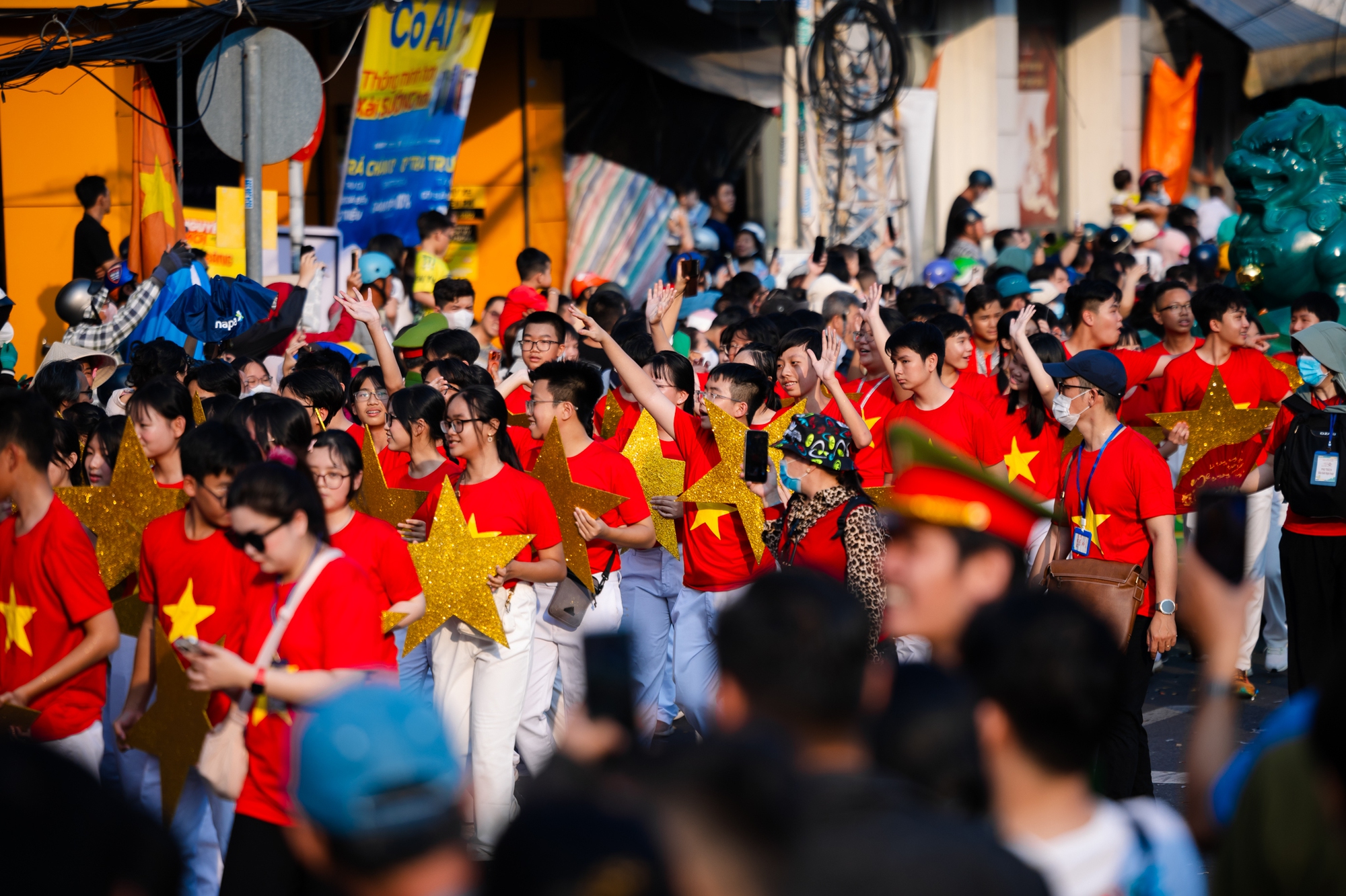 Cảnh tượng lạ ở Chợ Lớn dịp Tết Nguyên Tiêu- Ảnh 21.