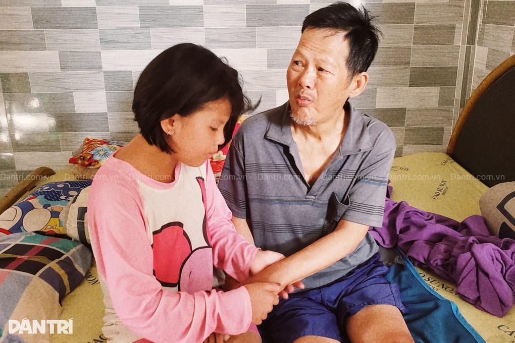 Ông bà bệnh tật, cháu nội ốm đau không có tiền khám và điều trị - 2