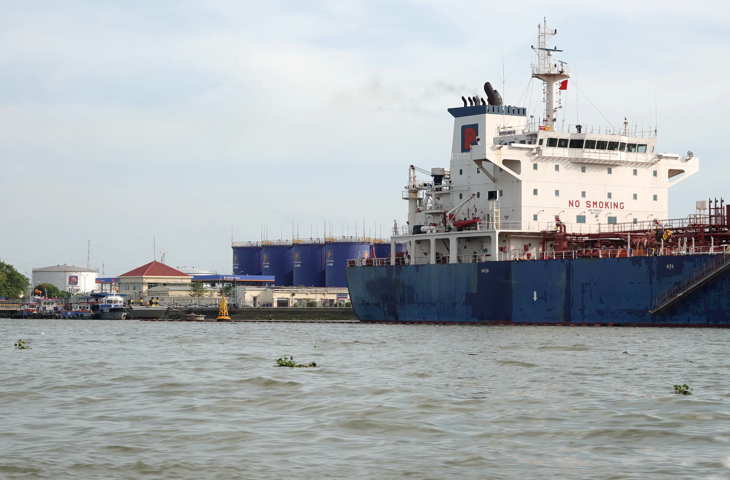 Nhiều giải pháp đảm bảo cung ứng xăng dầu, gas - Ảnh 2.