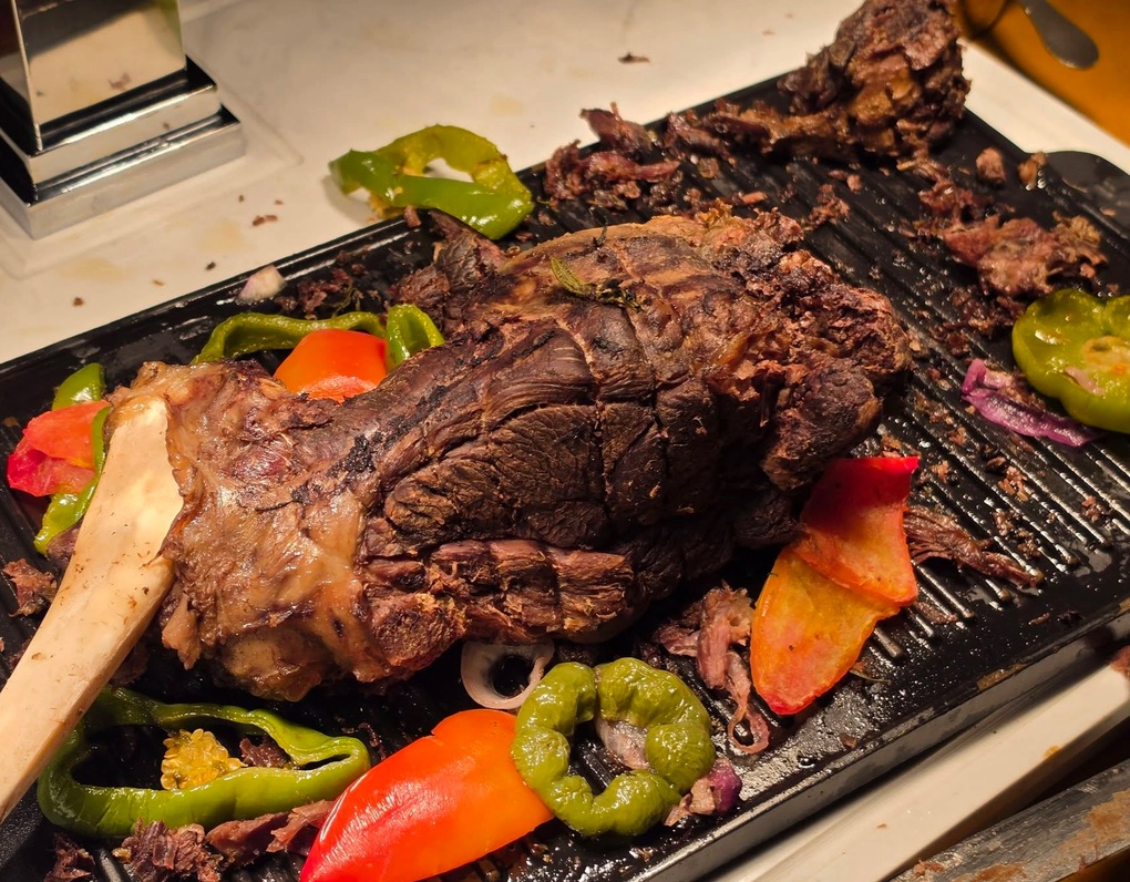 Thương khách Việt mắc kẹt ở Trung Đông, tài xế taxi có hành động đẹp - 4