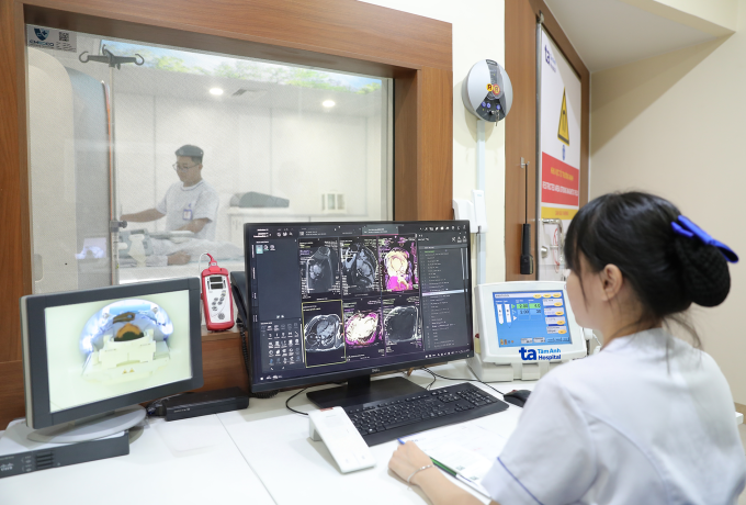 Hệ thống MRI thế hệ mới từ Đức được sử dụng cho chẩn đoán và theo dõi điều trị tim mạch tại  BVĐK Tâm Anh. Ảnh: Bệnh viện cung cấp