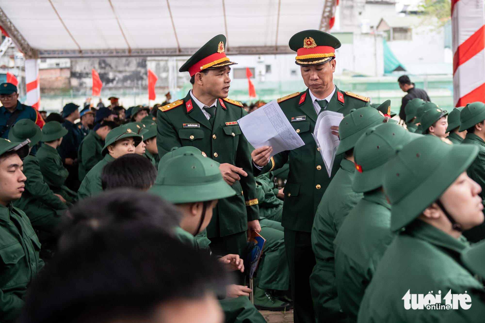 Gần 5.000 thanh niên thủ đô Hà Nội lên đường nhập ngũ 5 nhập ngũ - Ảnh 5.