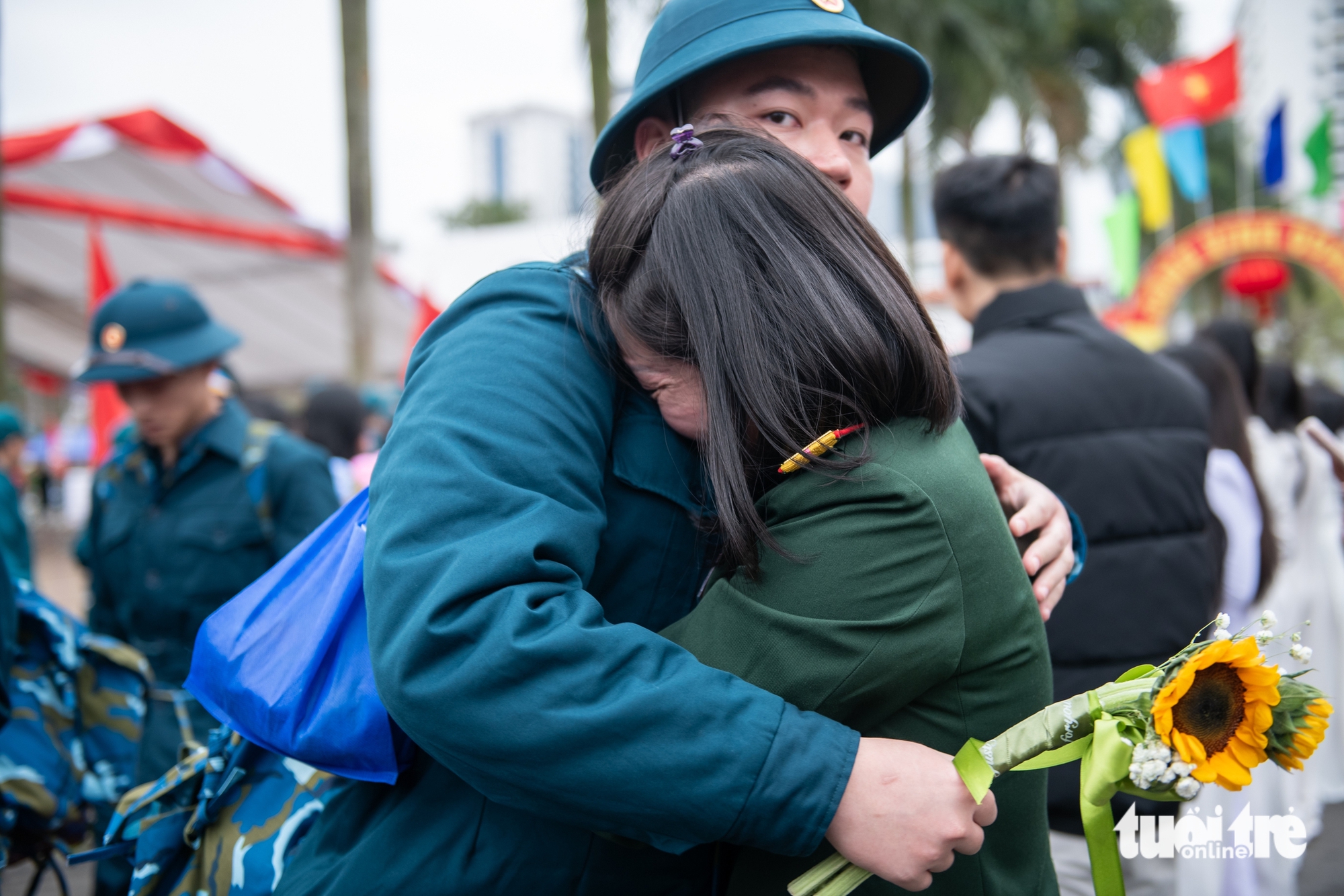 Gần 5.000 thanh niên thủ đô Hà Nội lên đường nhập ngũ 10 nhập ngũ - Ảnh 10.