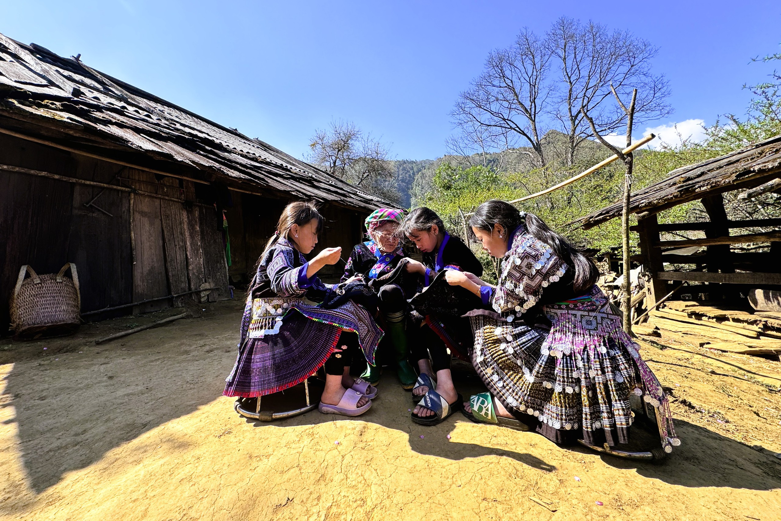 Lùng Cúng - Vùng đất bị... lãng quên? 7 Lùng Cúng - Vùng đất bị... lãng quên? - Ảnh 8.