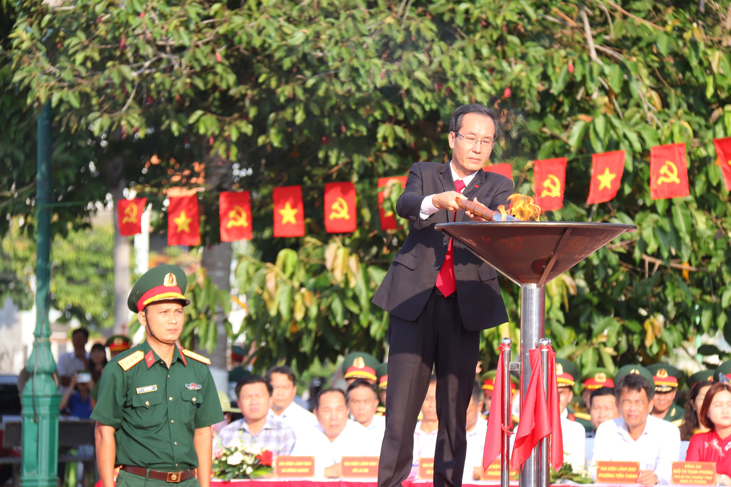 Giao nhận quân 2026: Thanh niên Gia Lai và Lâm Đồng sẵn sàng lên đường nhập ngũ - Ảnh 12. Giao nhận quân 2026: Thanh niên Gia Lai và Lâm Đồng sẵn sàng lên đường nhập ngũ - Ảnh 12.