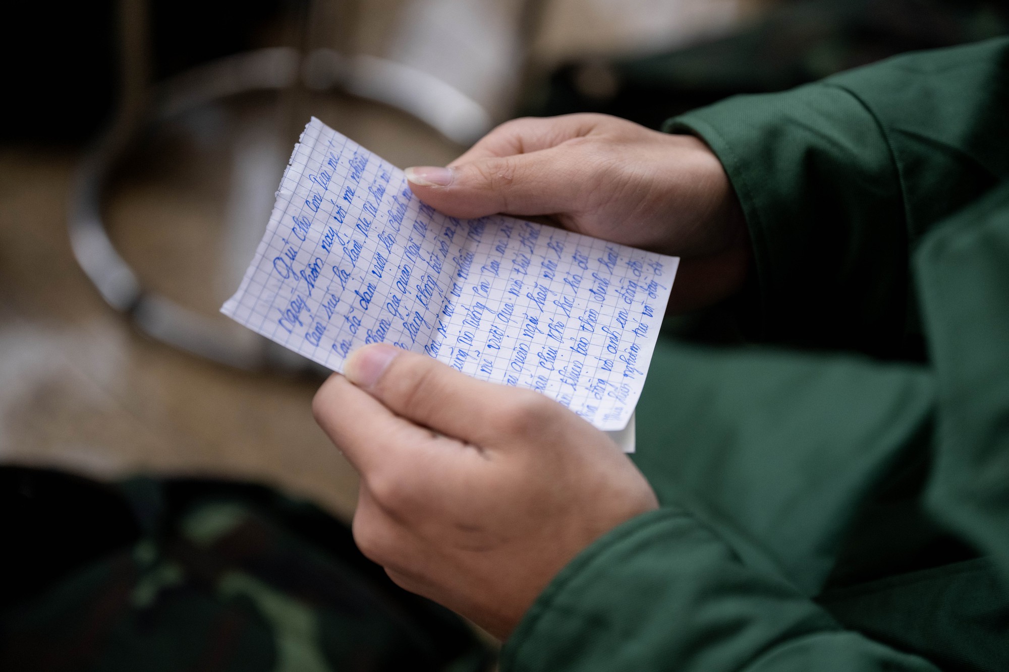 Những khoảnh khắc xúc động trong ngày hội tòng quân: Lá thư tay của mẹ và những cái ôm siết chặt tiếp thêm sức mạnh cho hàng nghìn tân binh- Ảnh 20.