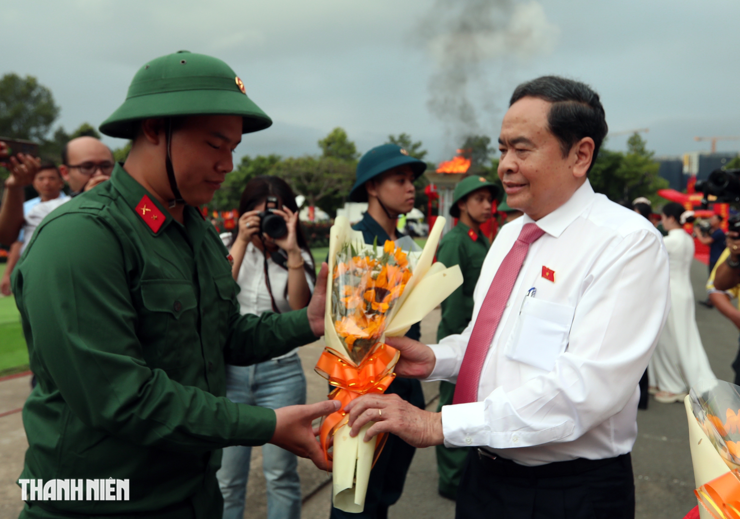 Hơn 9.000 thanh niên TP.HCM lên đường nhập ngũ - Ảnh 4.