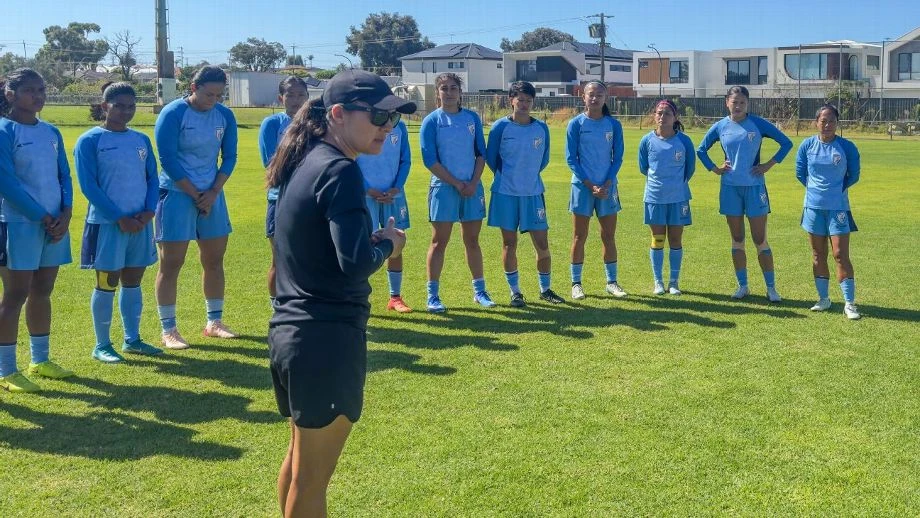 Tuyển nữ Ấn Độ hy vọng tạo nên bất ngờ. Ảnh: TAFS. chenh-lech-dang-cap-an-do-doi-dien-con-ac-mong-tuyen-viet-nam (1).jpg