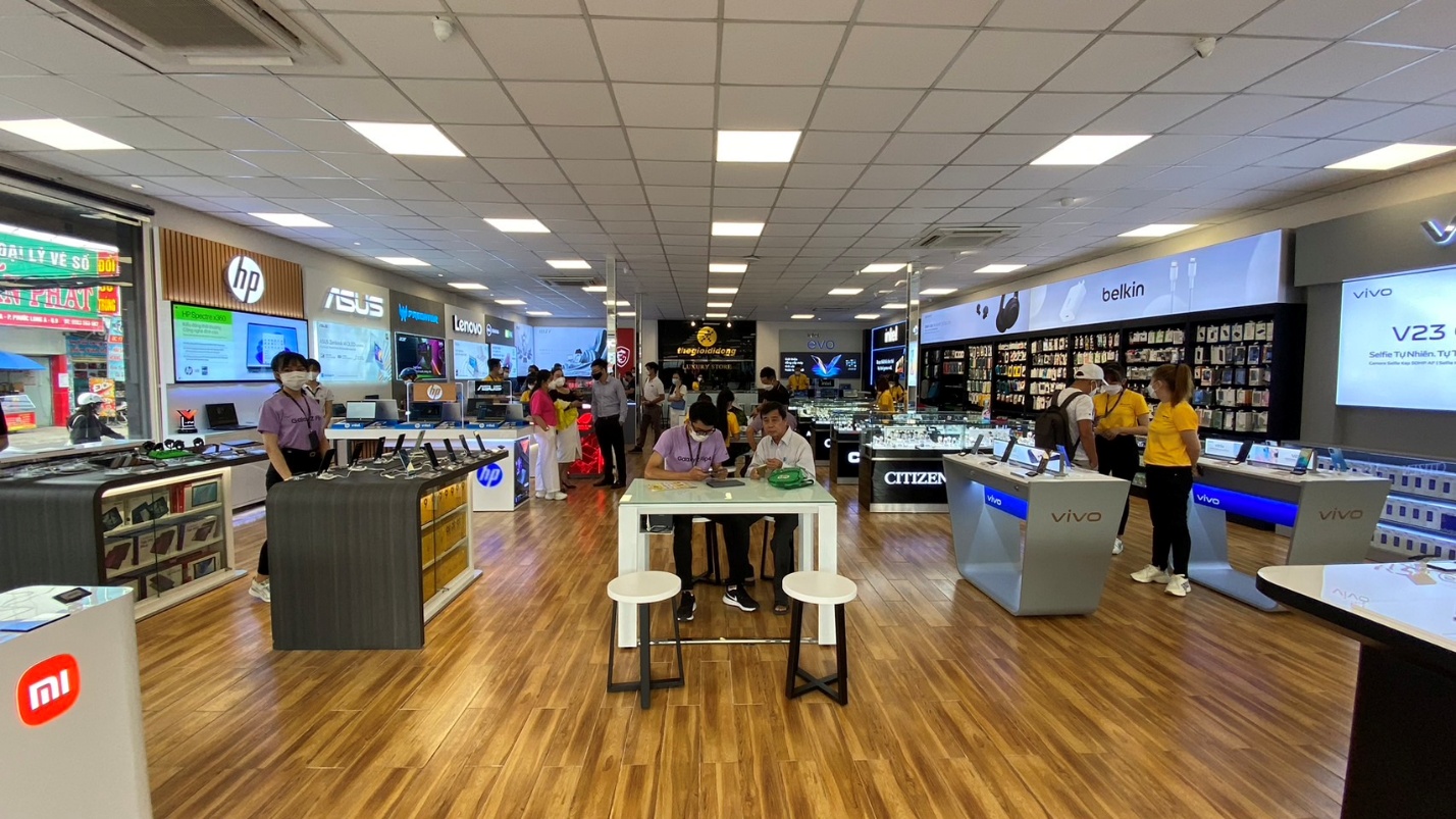 Điện thoại xách tay trước nguy cơ bị chặn ứng dụng ngân hàng và các dịch vụ công- Ảnh 3. Điện thoại xách tay trước nguy cơ bị chặn ứng dụng ngân hàng và các dịch vụ công- Ảnh 3.