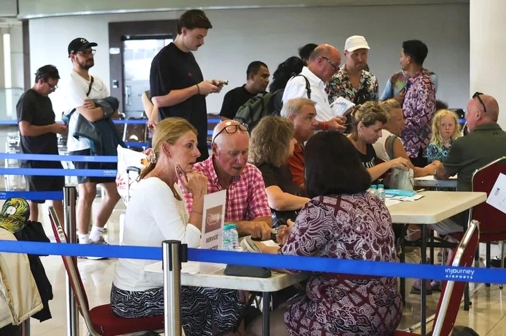 Cú sốc mới với hàng không toàn cầu 2 Cú sốc mới với hàng không toàn cầu - Ảnh 2.