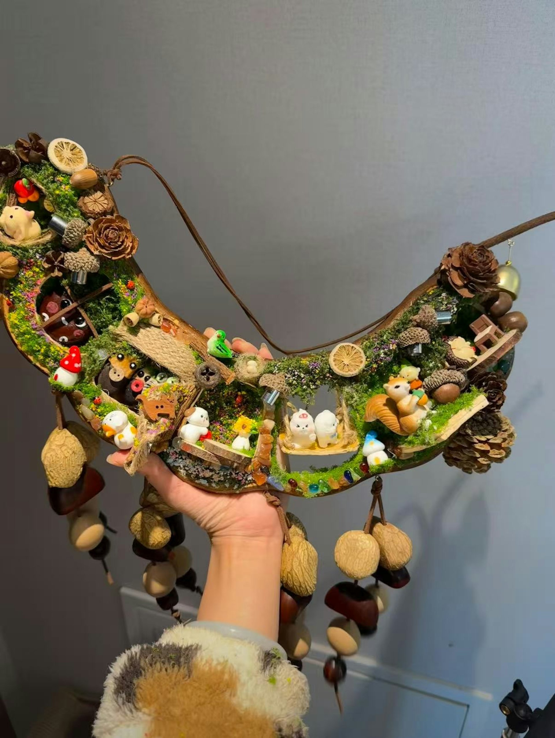 Cô gái thản nhiên quấn Cô gái thản nhiên quấn