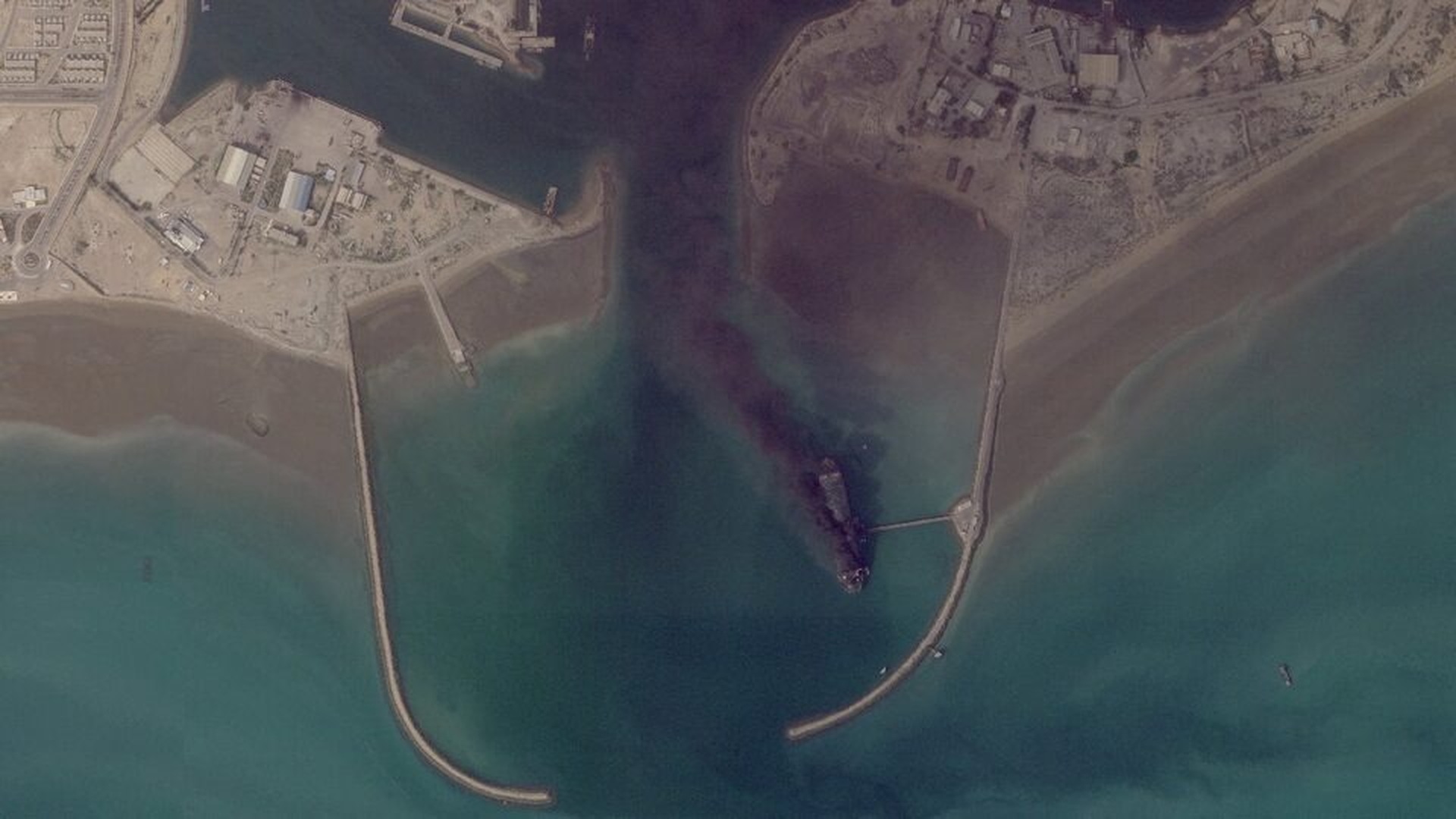 “Chảo lửa” Trung Đông nóng rực qua hình ảnh vệ tinh - 2 “Chảo lửa” Trung Đông nóng rực qua hình ảnh vệ tinh - 2