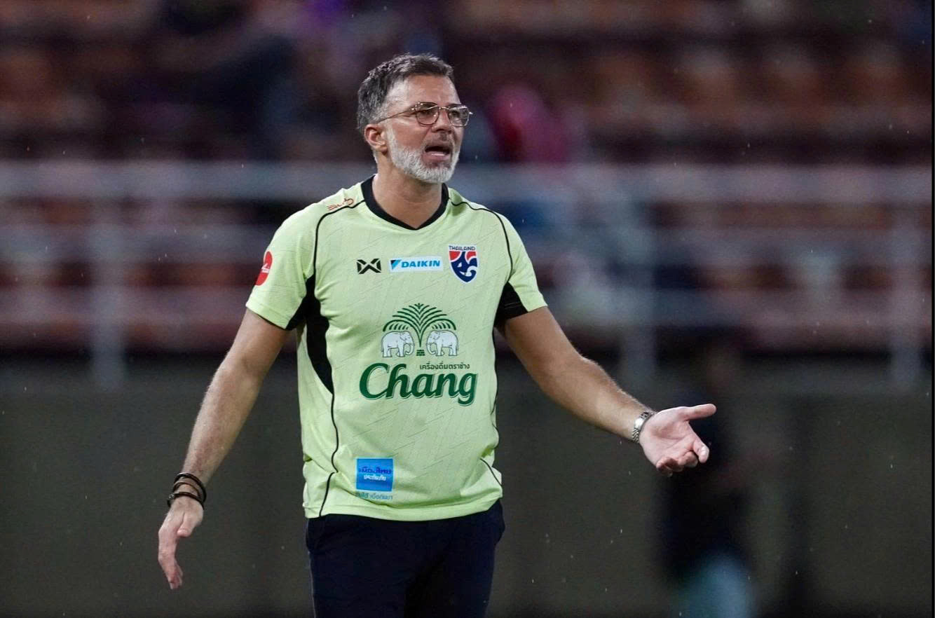 HLV đội tuyển Thái Lan bất an, tạo động thái bất ngờ trước trận 'sinh tử' giải châu Á- Ảnh 2. HLV đội tuyển Thái Lan bất an, tạo động thái bất ngờ trước trận 'sinh tử' giải châu Á- Ảnh 2.