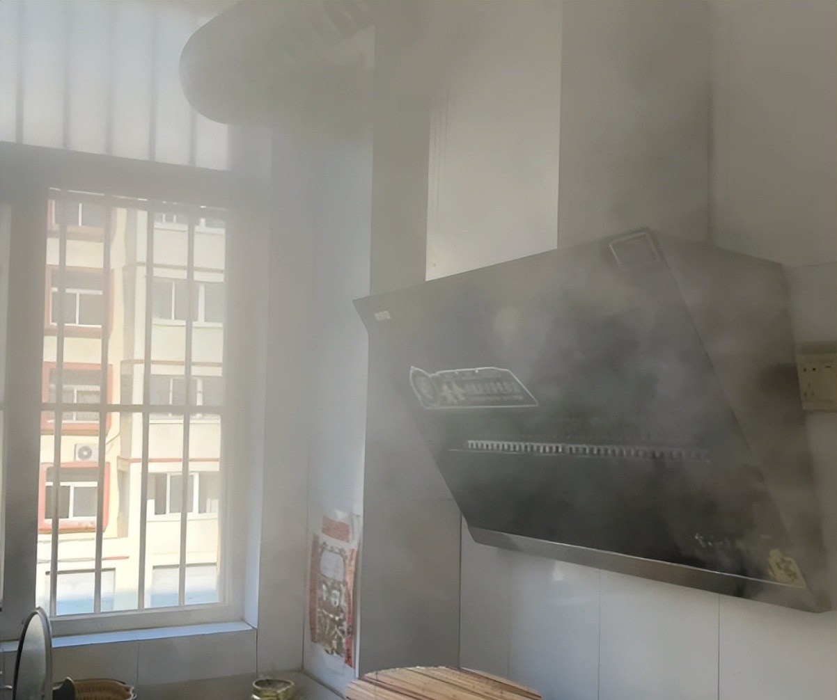 5 thói quen tiết kiệm mù quáng trong bếp cướp đi sức khỏe của cả nhà- Ảnh 4.