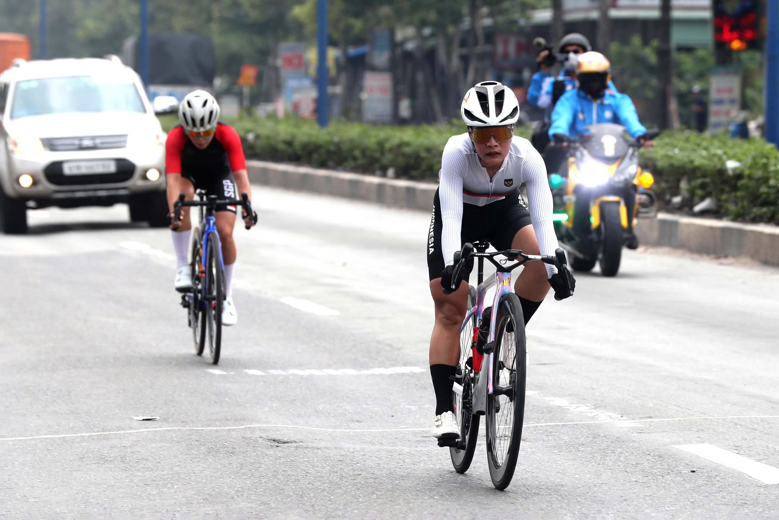 Hai tay đua ngoại tạo bất ngờ 2 Khai màn UCI Biwase Tour of Vietnam 2026: Hai tay đua ngoại tạo bất ngờ, Nguyễn Thị Thật về thứ ba - Ảnh 5.