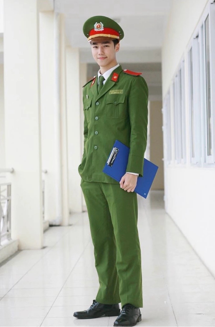 Fanmeeting của nam ca sĩ từng là sinh viên Học viện Cảnh sát: VNeID định danh mức 2 mới được check-in, vé 0 đồng hết sạch trong tích tắc- Ảnh 4.