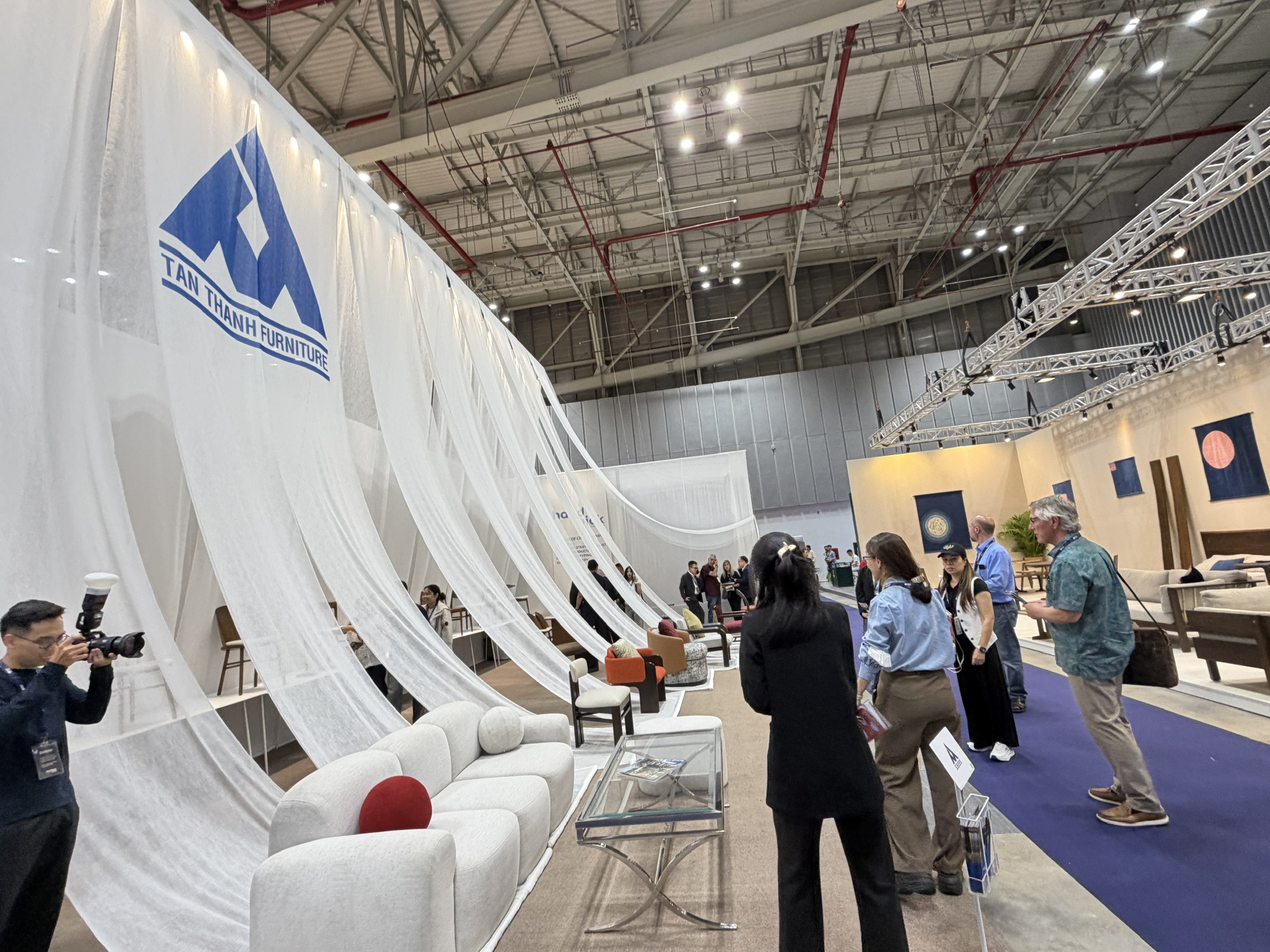 Ngành gỗ nội thất Việt Nam phải nâng tầm từ 'made in' lên 'made by Vietnam' 4 ngành gỗ - Ảnh 5.