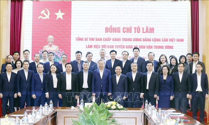 Kết quả công tác tư tưởng phải là tiêu chí đánh giá, xếp loại, xem xét cán bộ 5 Tổng Bí thư Tô Lâm: Kết quả công tác tư tưởng phải là tiêu chí đánh giá, xếp loại, xem xét cán bộ - Ảnh 5.