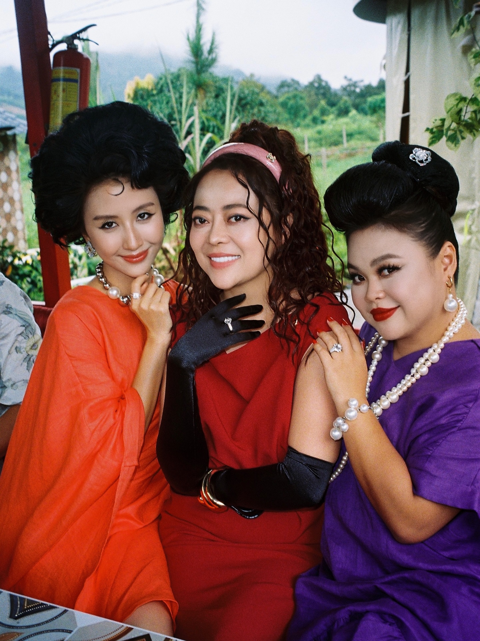 Mỹ nhân Thỏ ơi: Hot girl Hà thành đời đầu, gu thời trang táo bạo tuổi 30  - 2