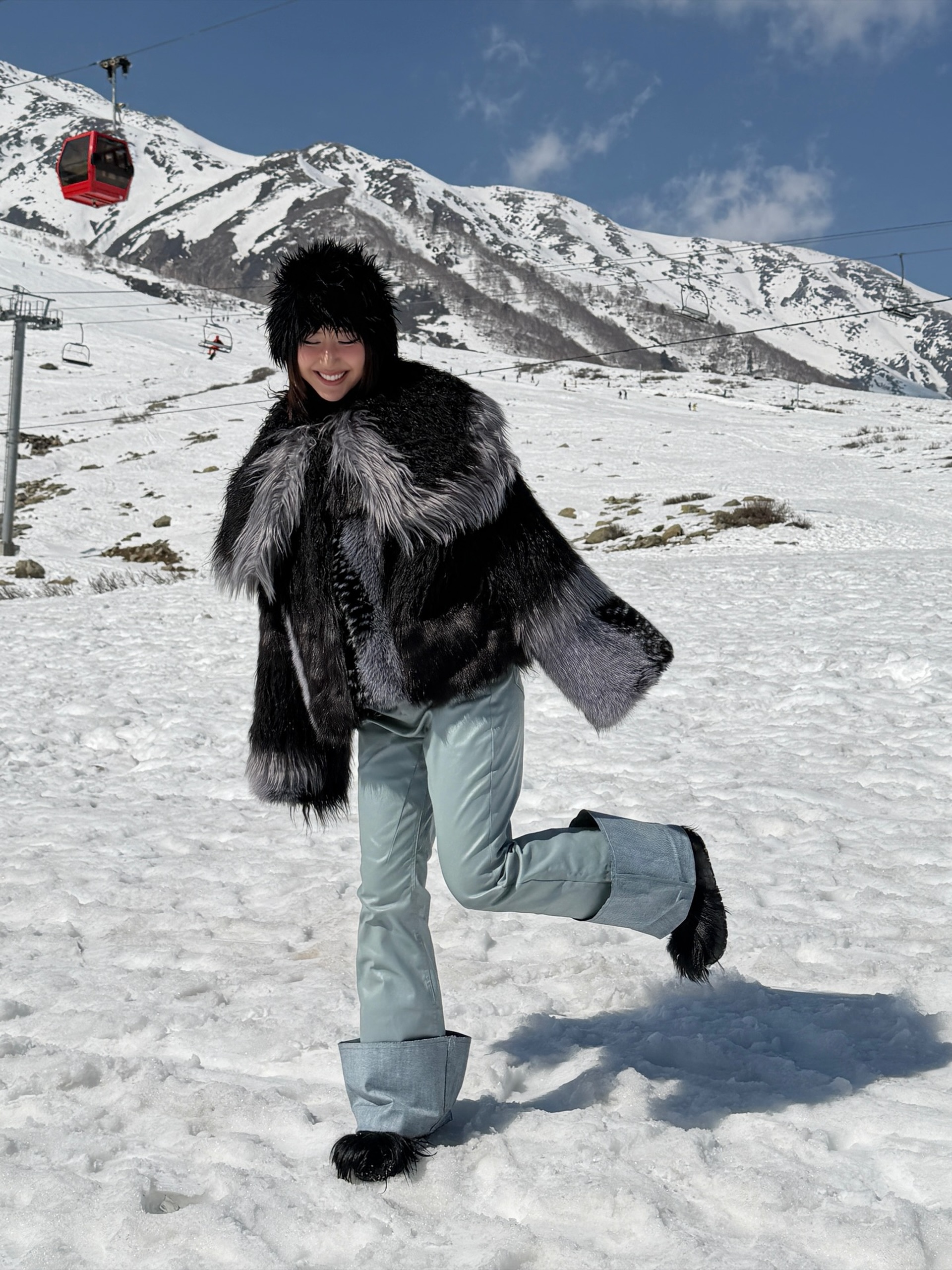 Mỹ nhân Thỏ ơi: Hot girl Hà thành đời đầu, gu thời trang táo bạo tuổi 30  - 15