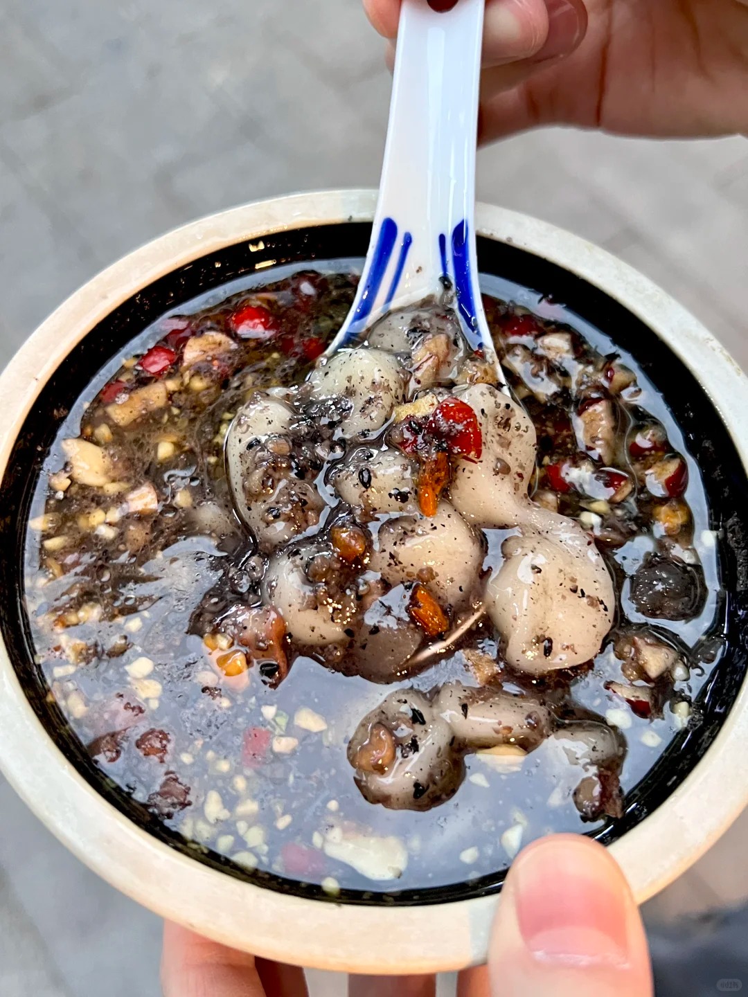 Thổ địa Trùng Khánh chỉ điểm: 8 món vỉa hè 