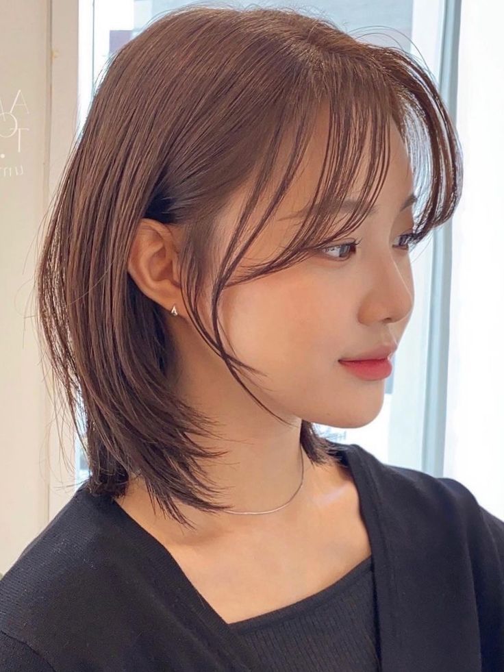 Tóc ngắn layer 2026: Cắt kiểu nào để không phải tạo kiểu mỗi sáng?- Ảnh 2.